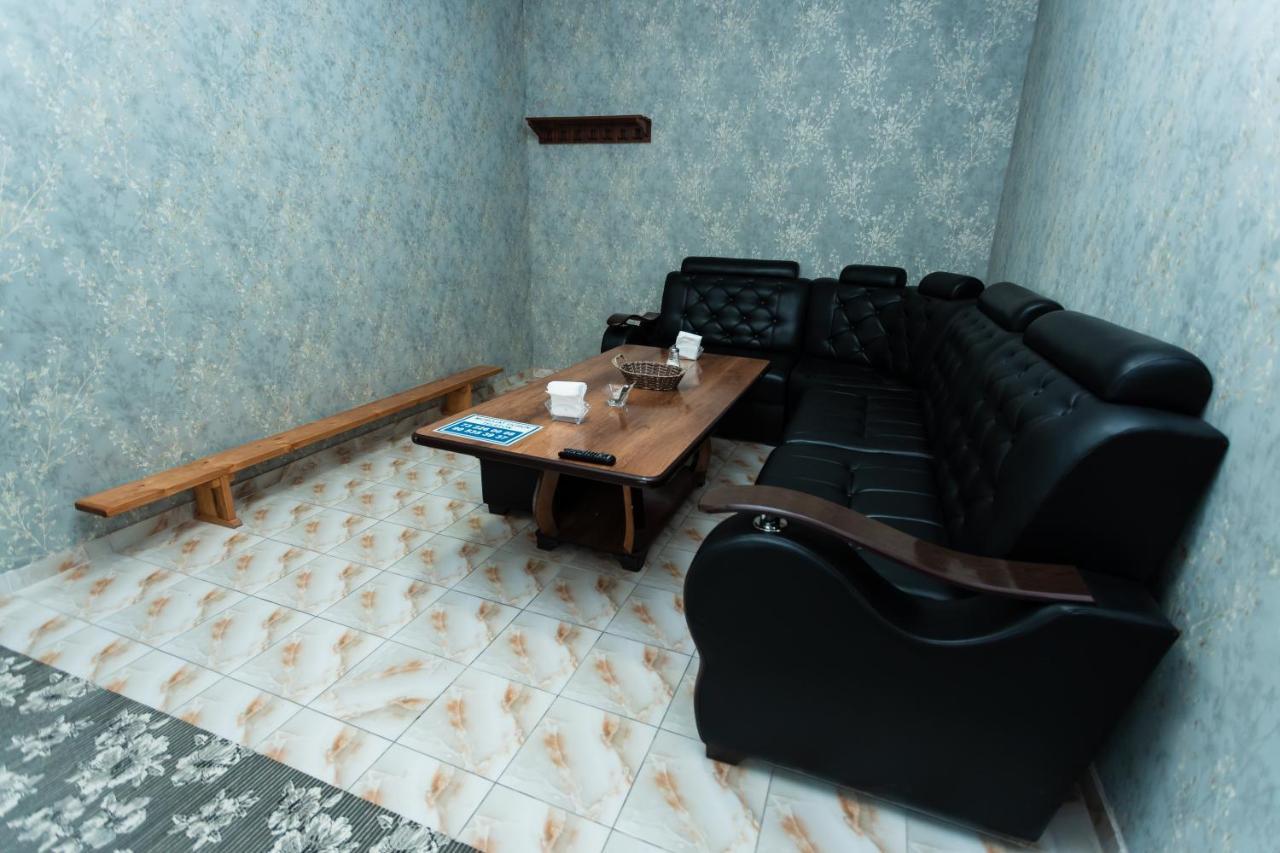 Orom Hotel Фергана Экстерьер фото